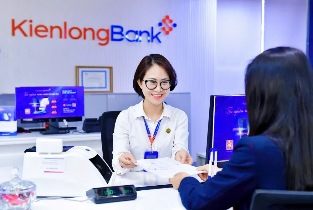 KienlongBank tăng trưởng 56,6%, hoàn thành mục tiêu kép trong năm 2024 - Ảnh 1