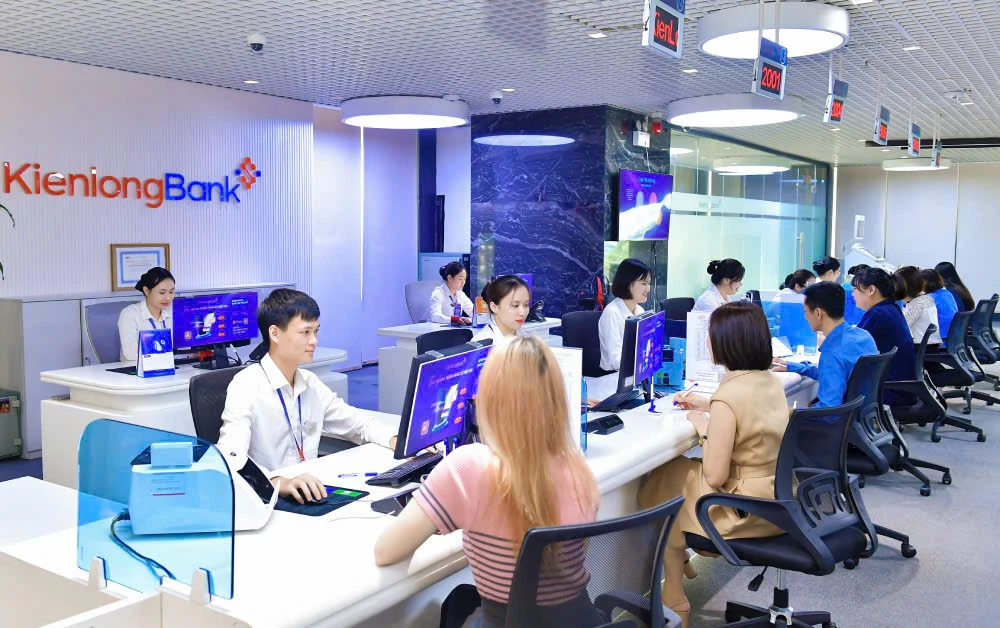 KienlongBank tăng trưởng 56,6%, hoàn thành mục tiêu kép trong năm 2024 - Ảnh 2