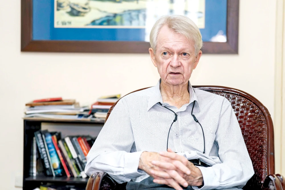 Ông Chuck Searcy. Ảnh: ĐỖ TRUNG viber_image_2025-03-27_22-19-29-079.jpg