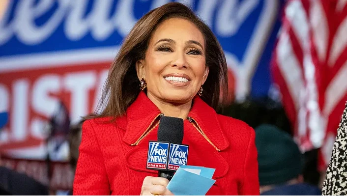 Bà Jeanine Pirro, cựu thẩm phán, người dẫn chương trình truyền hình của kênh Fox News, làm quyền Công tố viên liên bang phụ trách khu vực thủ đô Washington D.C Ảnh: foxnews.com Bà Jeanine Pirro, cựu thẩm phán, người dẫn chương trình truyền hình của kênh Fox News, làm quyền Công tố viên liên bang phụ trách khu vực thủ đô Washington D.C Ảnh: foxnews.com