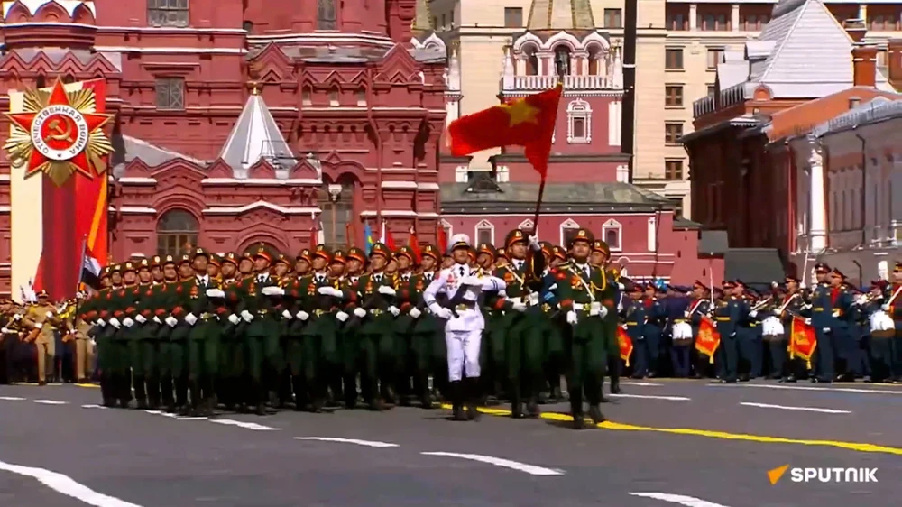 Đoàn Quân đội Nhân dân Việt Nam tham dự Lễ duyệt binh Kỷ niệm 80 năm Chiến thắng Vệ quốc tại Quảng trường Đỏ z6584565223732_318196f63345f34f5df1434631cdc307.jpg