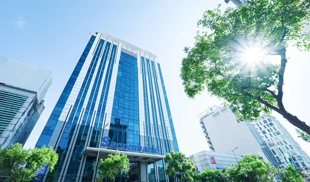 Theo ông Nguyễn Thanh Nhung, quyền Tổng Giám đốc Sacombank: Sacombank không nhất thiết phải thành một ngân hàng toàn cầu. Nhưng chúng tôi có thể trở thành một “nhà định vị tín nhiệm khu vực”. hinh-2-toa-nha-sacombank-6571-7109.jpg