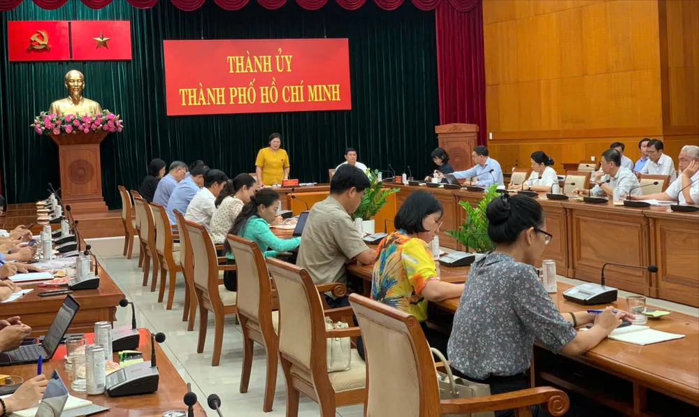 Quang cảnh hội nghị 10-6-thanh-uy-1-4293-9487.jpg