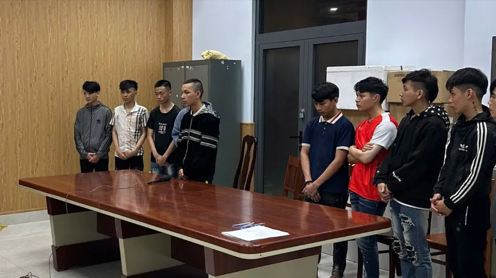 Các đối tượng tham gia vụ án bị bắt giữ. Ảnh: CACC 21-6tt1-1-3789-6924.jpg