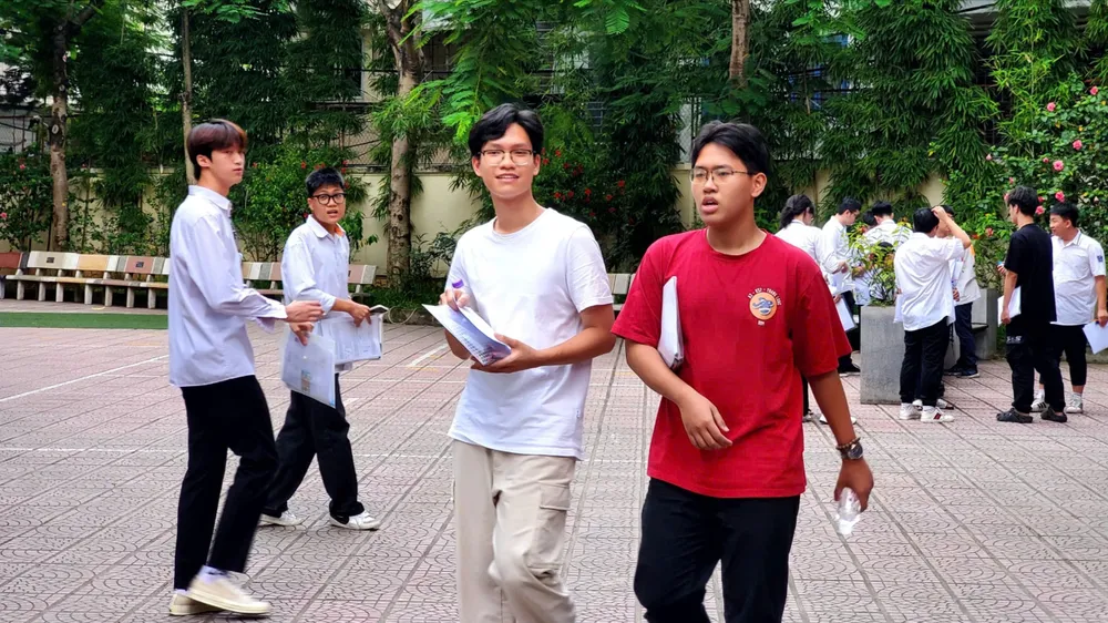 Sáng nay, 27-6, bước vào buổi thi thứ 3 - kỳ thi tốt nghiệp THPT năm 2025, thí sinh sẽ làm bài thi tự chọn. Ảnh: HÀ NGUYỄN 1.jpg
