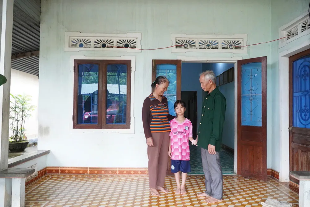 Căn nhà bà Lê Thị Nhận (xã Ngọk Bay, tỉnh Quảng Ngãi) được xây dựng với sự giúp đỡ của ông Nguyễn Văn Phúc K4c.jpg
