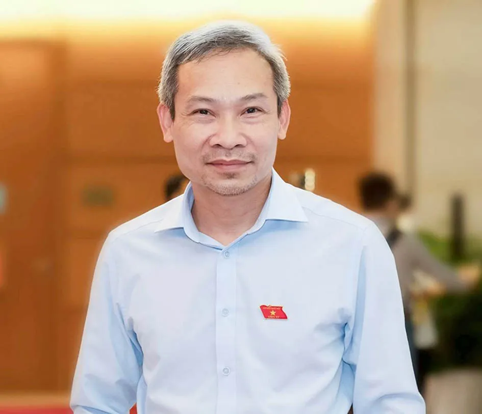 Ông Phan Đức Hiếu, đại biểu Quốc hội hoạt động chuyên trách tại Ủy ban Kinh tế và Tài chính của Quốc hội K7a.jpg