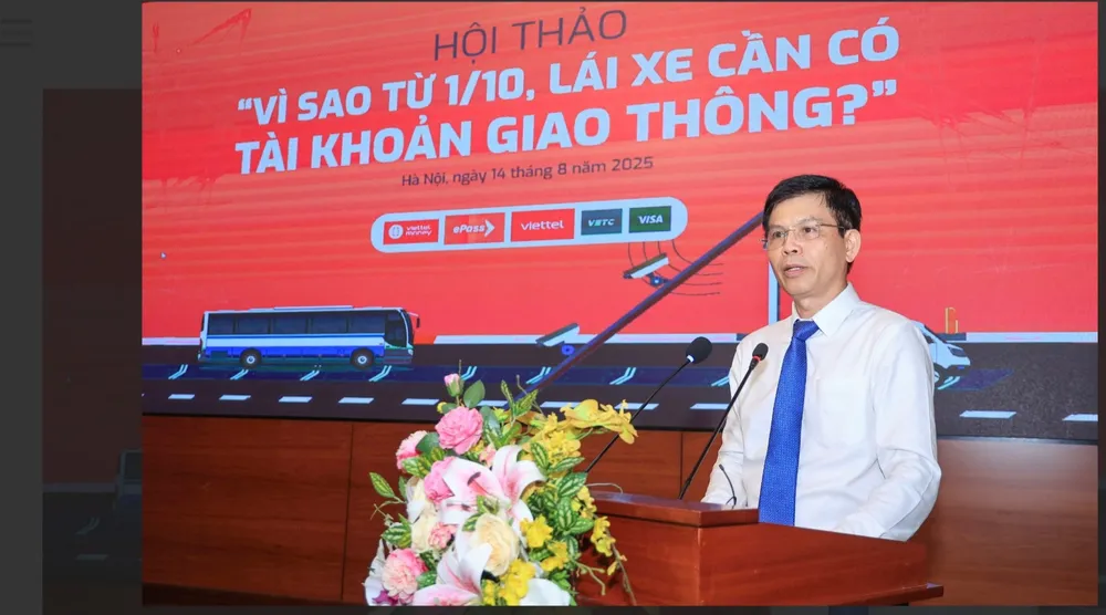 Thứ trưởng Bộ Xây dựng Lê Anh Tuấn phát biểu tại tọa đàm, ngày 14-8 1000007346-6157-7247.jpg