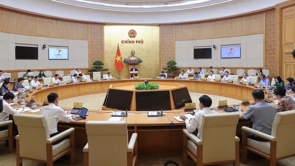 Ban Thường vụ Đảng ủy Chính phủ và Chính phủ họp đánh giá tình hình sau 2 tháng vận hành chính quyền 2 cấp