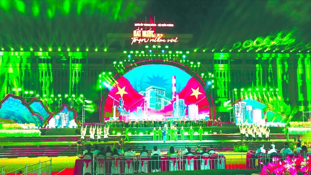 Một chương trình nghệ thuật vừa tổ chức tại TPHCM. Ảnh: DŨNG PHƯƠNG z6938354533788_23482b0f37e9a7466e95ed4c2541103e.jpg