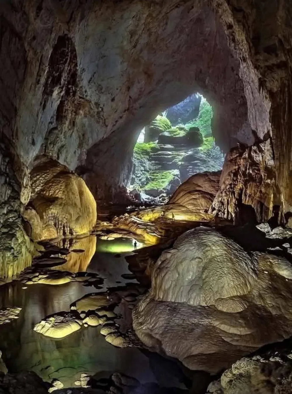 Sơn Đoòng, hang động lớn nhất thế giới thuộc di sản xuyên biên giới Phong Nha - Kẻ Bàng và Hin Nậm Nô H5b.jpg