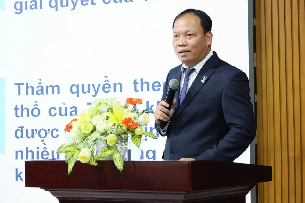 Dr. Le Viet Son, a Ho Si Minh-városi Jogi Egyetem Közigazgatási Jogi Karának munkatársa felszólalt a konferencián. Picture1.png1.png