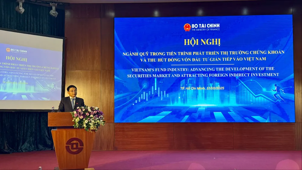 Bộ trưởng Bộ Tài chính Nguyễn Văn Thắng phát biểu tại hội nghị IMG_0364.jpeg