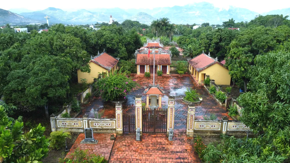 Văn miếu Diên Khánh, tỉnh Khánh Hòa nhìn từ trên cao !6A.jpg