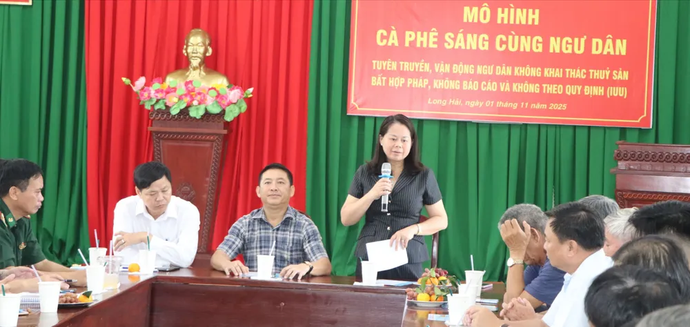 Bà Phạm Thị Na, Phó Giám đốc Sở NN-MT, Phó Trưởng ban Thường trực Ban chỉ đạo IUU TPHCM phát biểu tại buổi "Cà phê sáng cùng ngư dân" img-3965-1343-1881.jpg