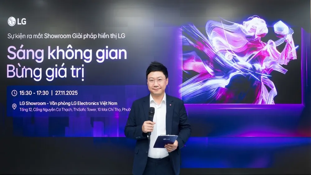 Ông Lee Wooho, Giám đốc Ngành hàng Giải pháp điện tử giải trí và công nghệ Thông tin, LG Electronics Việt Nam chia sẻ tại sự kiện