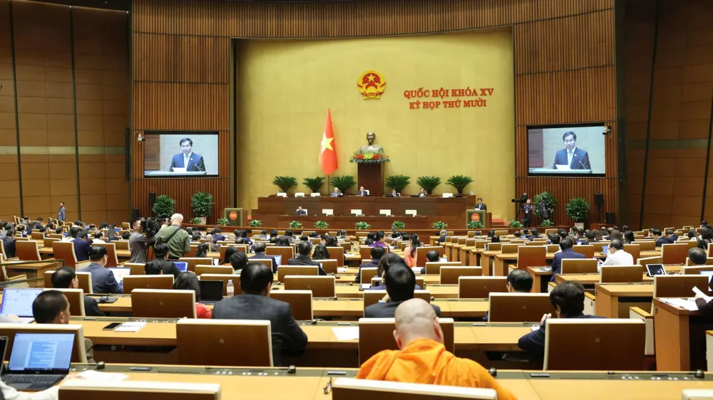 Phiên họp Quốc hội, sáng 1-12. Ảnh: QUANG PHÚC