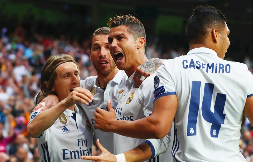 Ở thời điểm này, không hàng phòng ngự nào có thể ngăn Ronaldo ghi bàn