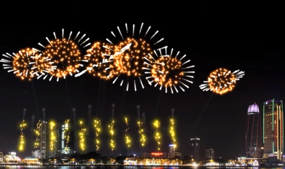 Pháo hoa máy tính DIFF 2017- ngoạn mục không kém trên sân khấu ảnh 1