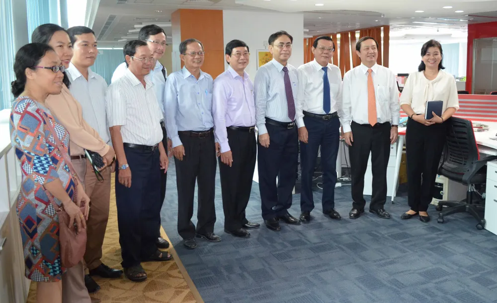 Báo SGGP và ĐH Quốc gia TPHCM hợp tác tuyên truyền phát triển giáo dục ảnh 1