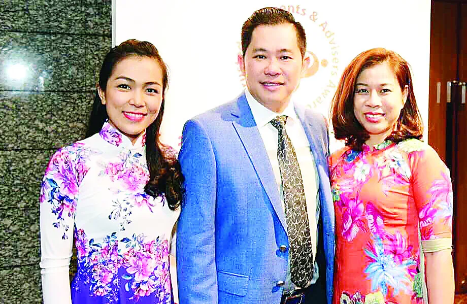 Ông Chiêm Minh Dũng - thành viên HĐQT kiêm Phó Tổng Giám đốc, đại diện SCB tham dự lễ trao giải