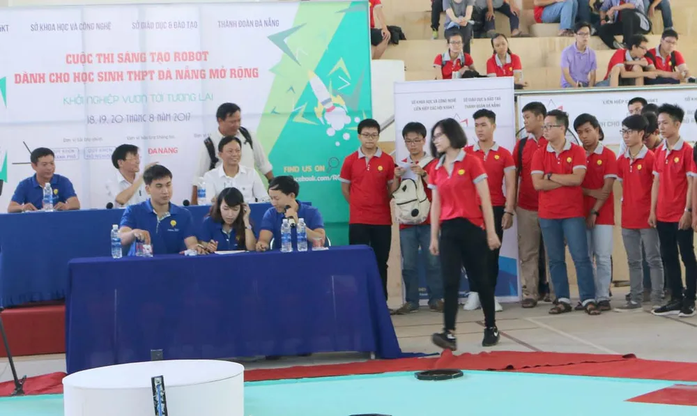 Cuộc thi sáng tạo robot dành cho học sinh trung học phổ thông Đà Nẵng mở rộng ảnh 1