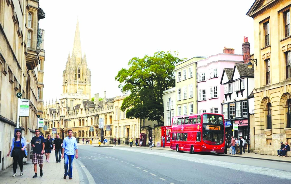 Oxford hạn chế phương tiện chạy nhiên liệu hóa thạch