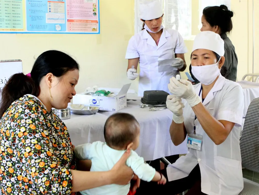 Tình hình triển khai vắc xin bại liệt tiêm IPV trong Tiêm chủng mở rộng ảnh 2 Tình hình triển khai vắc xin bại liệt tiêm IPV trong Tiêm chủng mở rộng ảnh 2