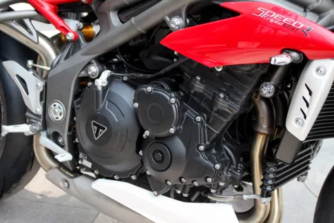 ‘Chiến binh đường phố’ Triumph Speed Triple R 2017 về Việt Nam - ảnh 9