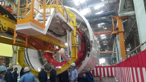 Robot 'khủng' xuyên lòng đất Sài Gòn ảnh 2 Robot 'khủng' xuyên lòng đất Sài Gòn - ảnh 6