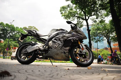 Chiêm ngưỡng ‘cá mập trắng’ BMW S1000RR tại Việt Nam - ảnh 2