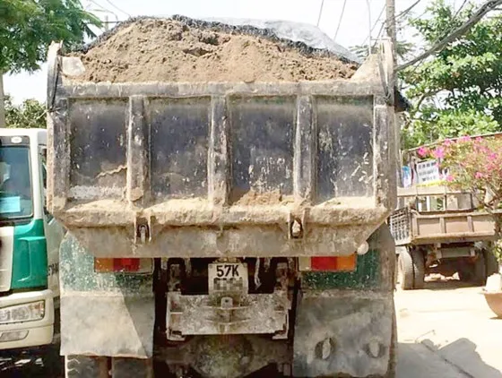 Xe quá tải, quá khổ lộng hành ảnh 2 Xe quá tải, quá khổ lộng hành ảnh 2