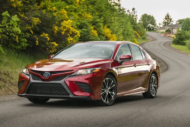 Toyota Camry 2018 đánh dấu sự trở lại của động cơ V6