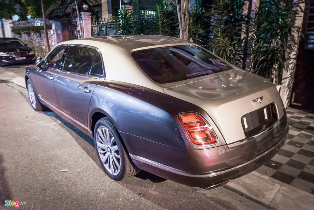 Sedan sieu sang Bentley Mulsanne EWB 2017 dau tien tai HN hinh anh 3