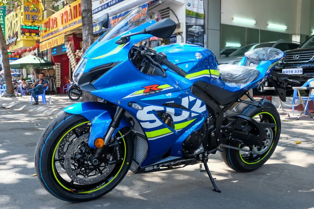 Suzuki GSX-R1000 2017 dau tien tai Viet Nam hinh anh 1