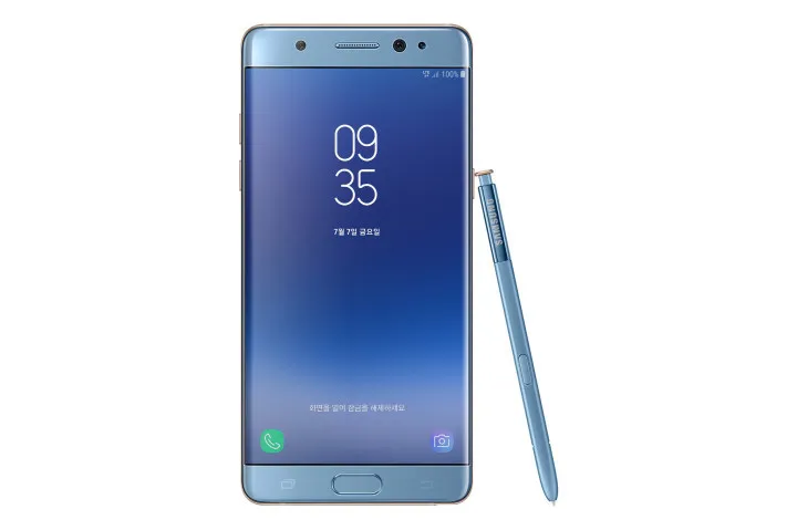 Năm ngoái, Samsung thu hồi khoảng 3 triệu chiếc Note 7. Do đó, có thể sẽ có thêm một vài thị trường khác đón nhận sản phẩm này. Galaxy Note FE chinh thuc ra mat, gia 610 USD hinh anh 5