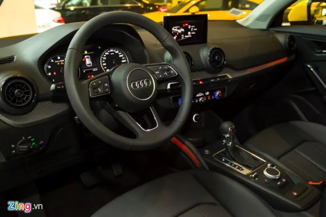Nội thất Audi Q2 tập trung vào người lái.Ảnh: Audi Vietnam. Audi Q2 gia 1,5 ty dong tai Viet Nam hinh anh 3