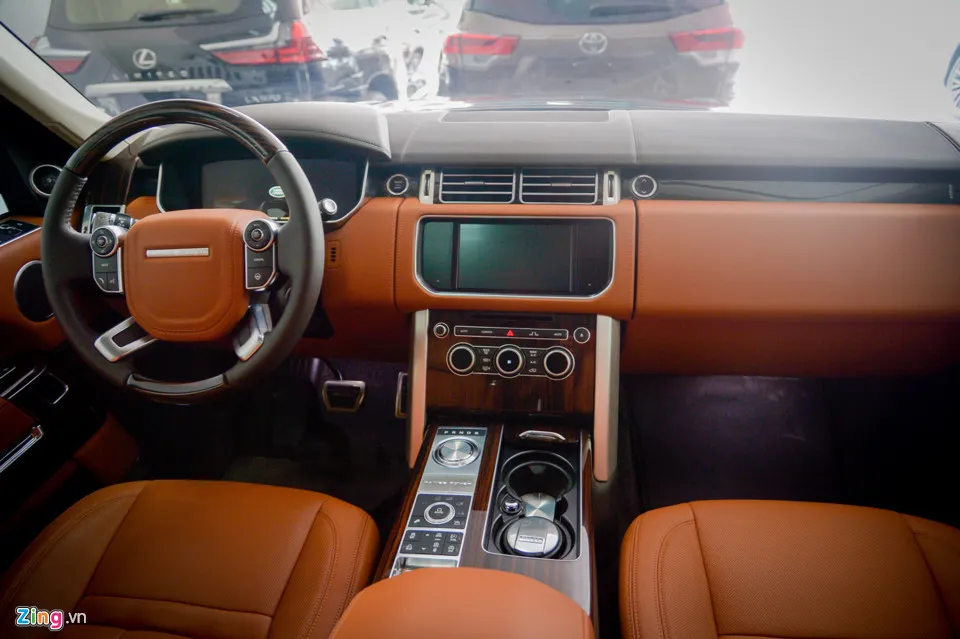 SUV hang sang Range Rover Hybrid gia hon chuc ty dau tien tai VN hinh anh 5