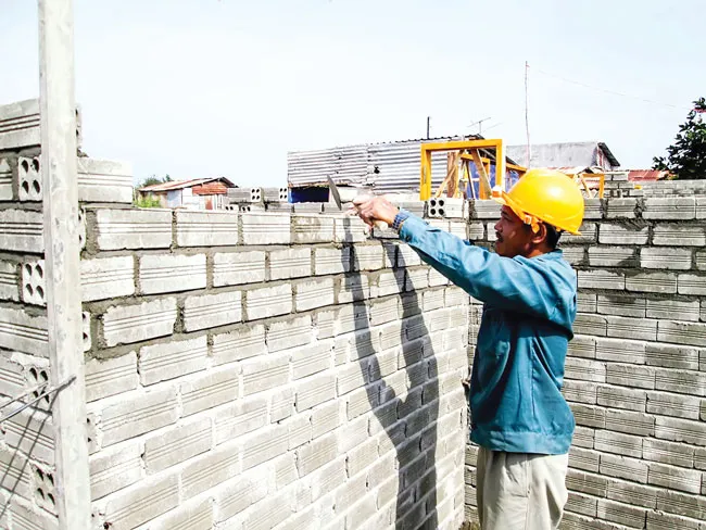 Gạch không nung khó tiêu thụ ảnh 1 Gạch không nung khó tiêu thụ ảnh 1