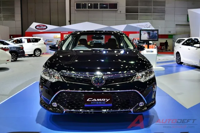 Toyota Camry 2017 được vén màn tại Đông Nam Á với trang bị tốt hơn - Ảnh 1. Toyota Camry 2017 được vén màn tại Đông Nam Á với trang bị tốt hơn - Ảnh 1.