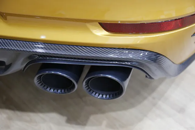 Porsche 911 Turbo S Exclusive Series có giá chỉ hợp với nhà giàu tại đất nước tỷ dân - Ảnh 11. Porsche 911 Turbo S Exclusive Series có giá chỉ hợp với nhà giàu tại đất nước tỷ dân - Ảnh 11.