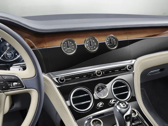 Bentley Continental GT 2018 - Ông hoàng mới của dòng xe grand tourer - Ảnh 6. Bentley Continental GT 2018 - Ông hoàng mới của dòng xe grand tourer - Ảnh 6.