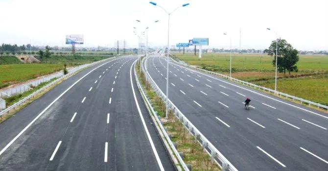 Nhiều dự án giao thông chậm tiến độ