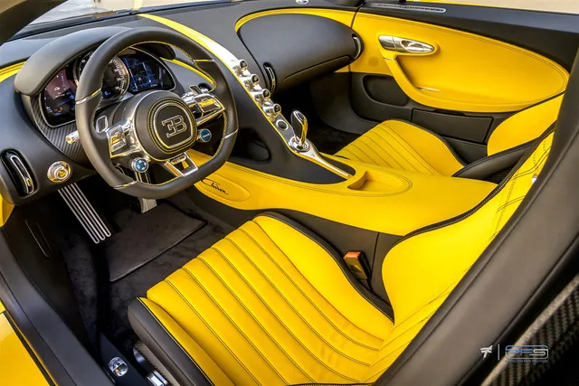 Hé lộ bộ sưu tập siêu xe cực khủng của chủ nhân chiếc Bugatti Chiron đang gây xôn xao mạng xã hội - Ảnh 6. Hé lộ bộ sưu tập siêu xe cực khủng của chủ nhân chiếc Bugatti Chiron đang gây xôn xao mạng xã hội - Ảnh 6.