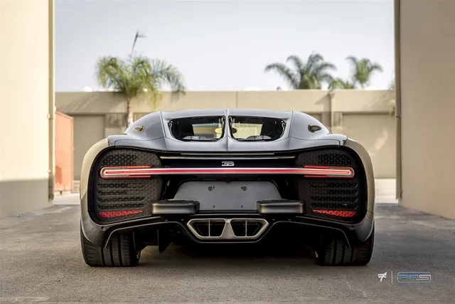 Hé lộ bộ sưu tập siêu xe cực khủng của chủ nhân chiếc Bugatti Chiron đang gây xôn xao mạng xã hội - Ảnh 5. Hé lộ bộ sưu tập siêu xe cực khủng của chủ nhân chiếc Bugatti Chiron đang gây xôn xao mạng xã hội - Ảnh 5.