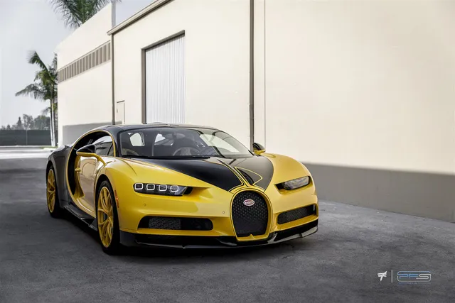 Hé lộ bộ sưu tập siêu xe cực khủng của chủ nhân chiếc Bugatti Chiron đang gây xôn xao mạng xã hội - Ảnh 4. Hé lộ bộ sưu tập siêu xe cực khủng của chủ nhân chiếc Bugatti Chiron đang gây xôn xao mạng xã hội - Ảnh 4.