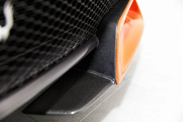 Vẻ đẹp của chiếc Ferrari F12tdf có giá bán siêu đắt đỏ trên thế giới, giá từ 31,8 tỷ Đồng - Ảnh 8. Vẻ đẹp của chiếc Ferrari F12tdf có giá bán siêu đắt đỏ trên thế giới, giá từ 31,8 tỷ Đồng - Ảnh 8.