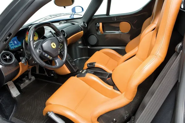 Hàng hiếm Ferrari Enzo với màu sơn cực độc được bán với giá 53,6 tỷ Đồng - Ảnh 7. Hàng hiếm Ferrari Enzo với màu sơn cực độc được bán với giá 53,6 tỷ Đồng - Ảnh 7.