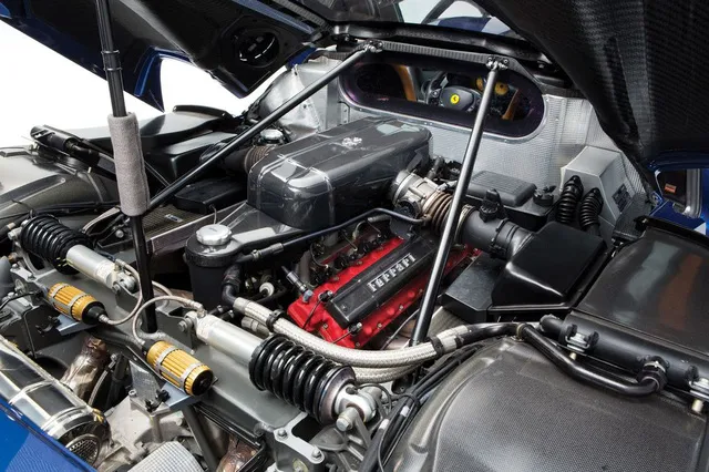 Hàng hiếm Ferrari Enzo với màu sơn cực độc được bán với giá 53,6 tỷ Đồng - Ảnh 9. Hàng hiếm Ferrari Enzo với màu sơn cực độc được bán với giá 53,6 tỷ Đồng - Ảnh 9.