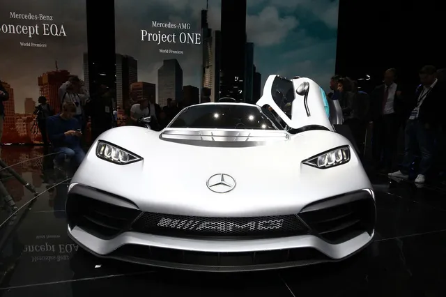 Vẻ đẹp xuất sắc của xe đua Công thức 1 đường phố Mercedes-AMG Project One ngoài đời thực - Ảnh 13. Vẻ đẹp xuất sắc của xe đua Công thức 1 đường phố Mercedes-AMG Project One ngoài đời thực - Ảnh 13.